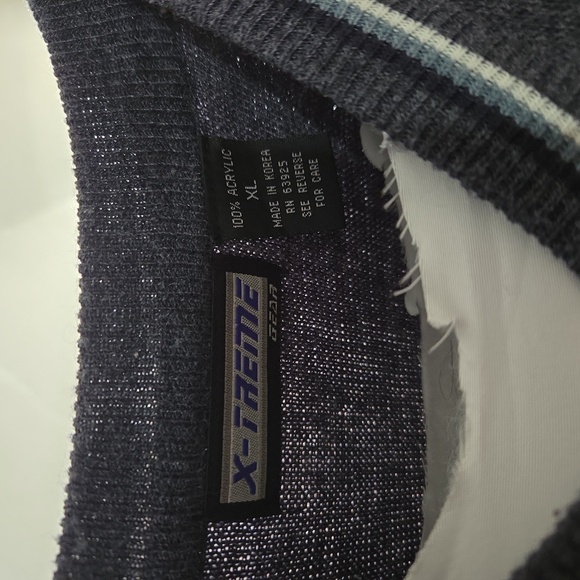 Mens extra large cut off sleeves dark gray sweater - Picture 3 of 3